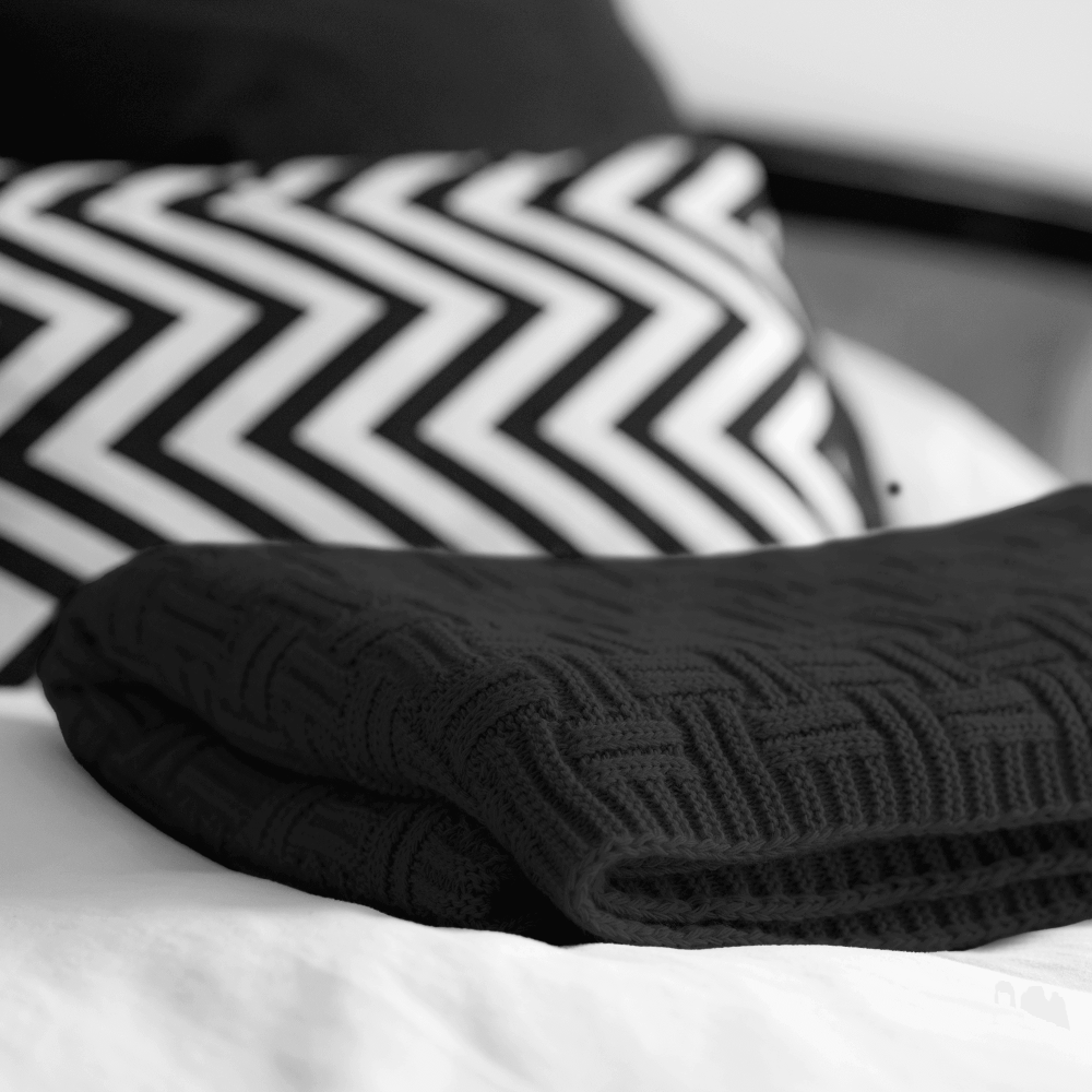 Knitted blanket | "H"Design. Anthracite