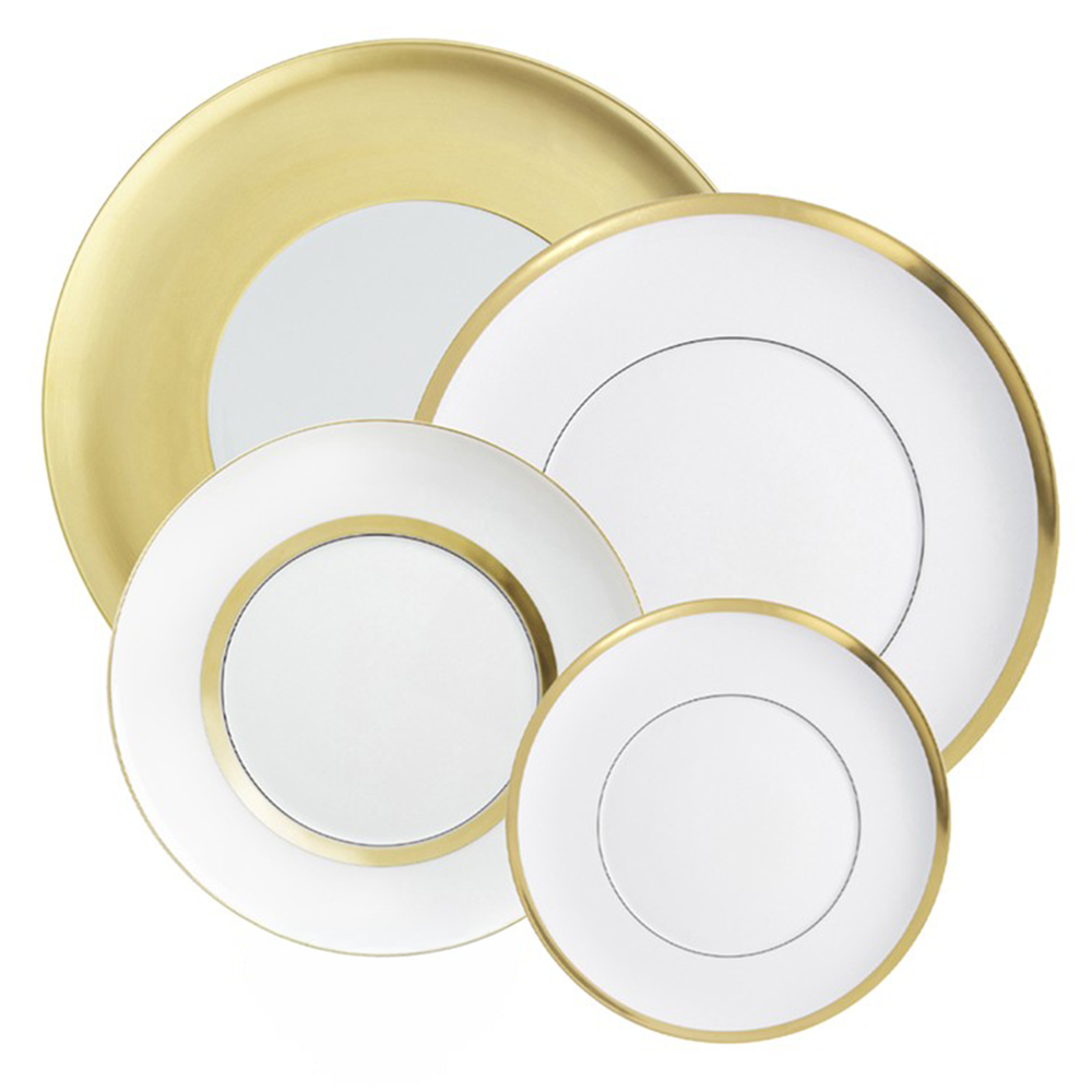 Porcelain with a wide gold rim